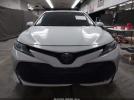 Toyota Camry Le Image 8