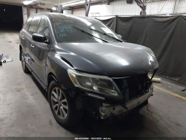  Salvage Nissan Pathfinder