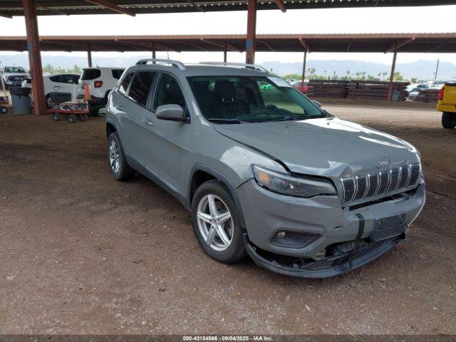  Salvage Jeep Cherokee