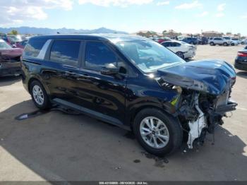  Salvage Kia Carnival