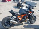 KTM 1290 Super Duke R Image 8
