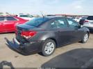 Chevrolet Cruze Ls Auto Image 9