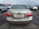 Toyota Camry Le Image 13