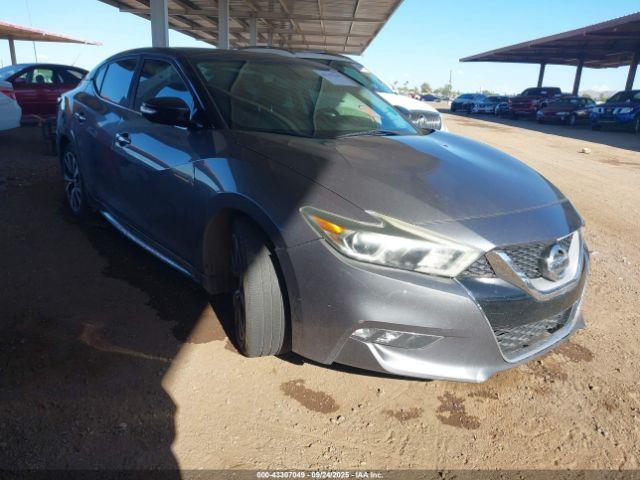  Salvage Nissan Maxima