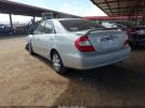 Toyota Camry Le Image 5