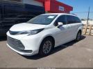 Toyota Sienna Le Image 2