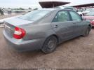 Toyota Camry Le Image 4