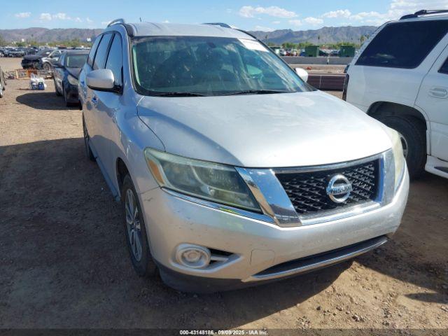 Salvage Nissan Pathfinder