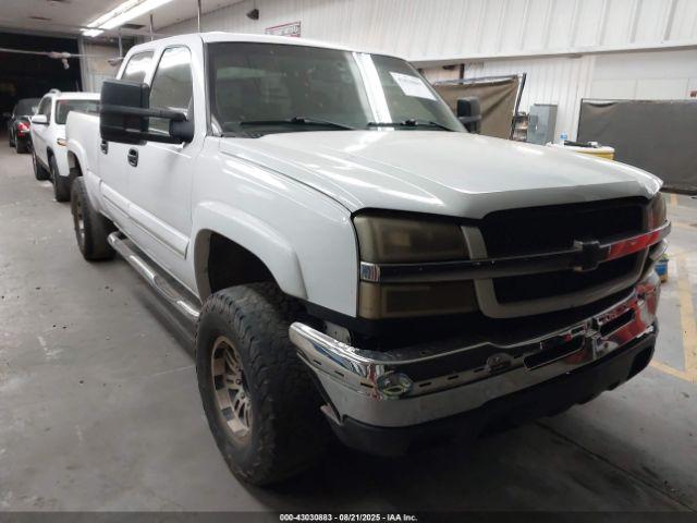  Salvage Chevrolet Silverado 2500