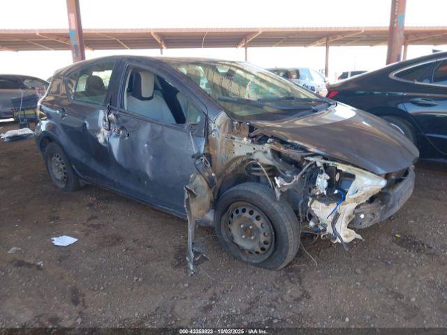  Salvage Toyota Prius c