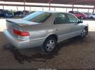 Toyota Camry Le Image 3
