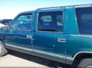 Chevrolet Suburban 1500 Image 12