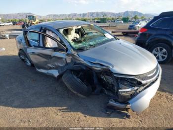  Salvage Chrysler 200