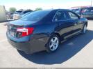 Toyota Camry Se Image 6