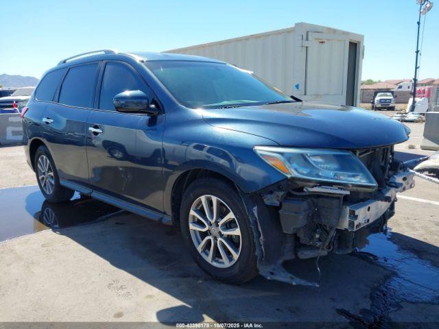  Salvage Nissan Pathfinder