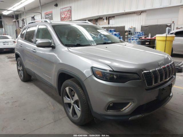  Salvage Jeep Cherokee