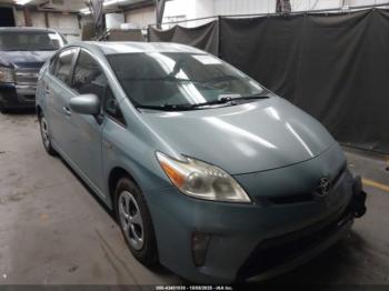  Salvage Toyota Prius