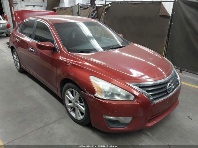  Salvage Nissan Altima