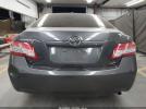 Toyota Camry Le Image 16