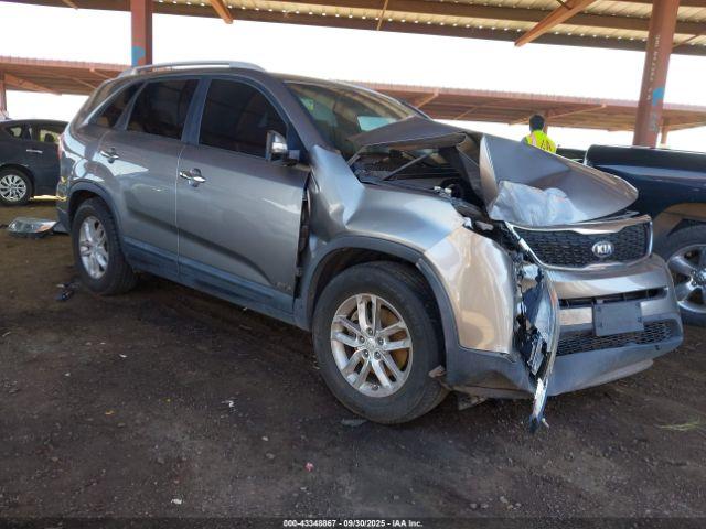  Salvage Kia Sorento