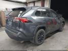 Toyota RAV4 Le Image 4