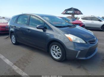  Salvage Toyota Prius v