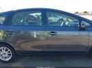 Toyota Prius v Three Image 7