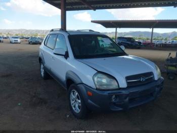  Salvage Hyundai TUCSON