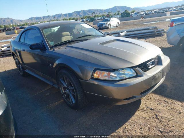  Salvage Ford Mustang
