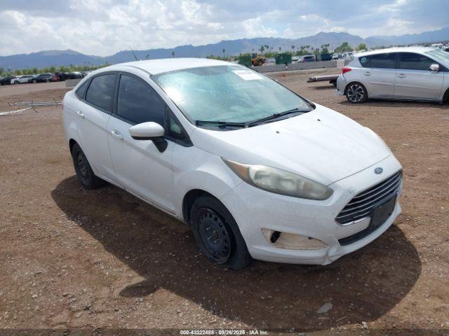  Salvage Ford Fiesta