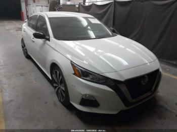  Salvage Nissan Altima