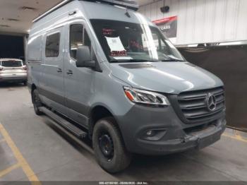  Salvage Mercedes-Benz Sprinter 2500