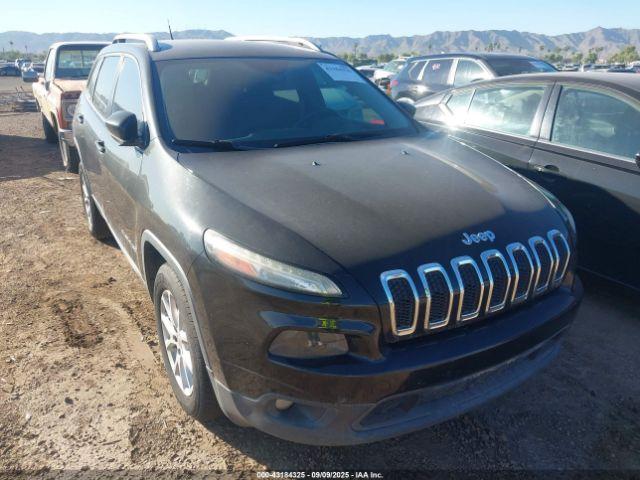  Salvage Jeep Cherokee