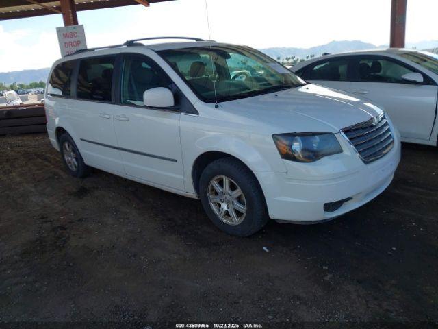  Salvage Chrysler Town & Country