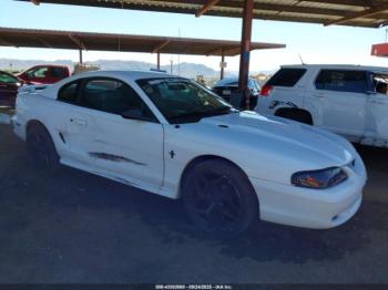  Salvage Ford Mustang