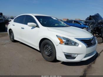  Salvage Nissan Altima