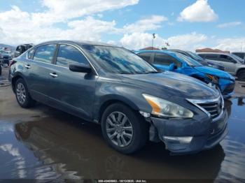  Salvage Nissan Altima