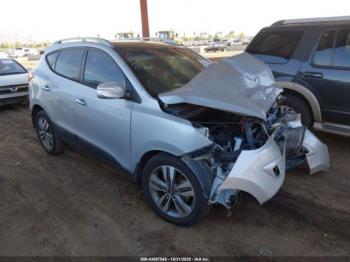  Salvage Hyundai TUCSON
