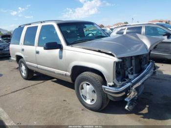  Salvage GMC Yukon