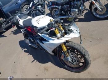  Salvage Triumph Motorcycle Daytona 675R