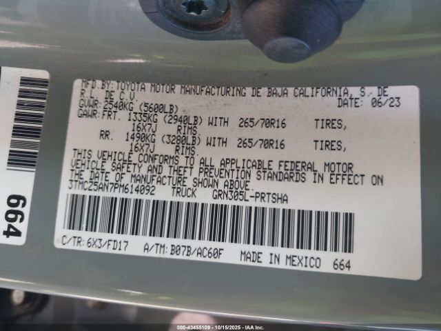 Toyota Tacoma Trd Off Road Image 11