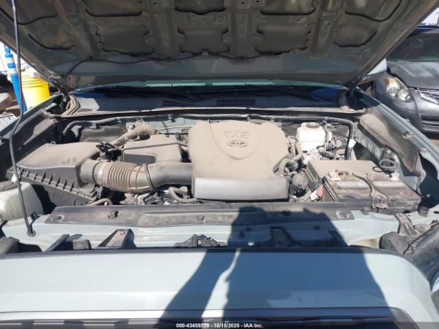 Toyota Tacoma Trd Off Road Image 12