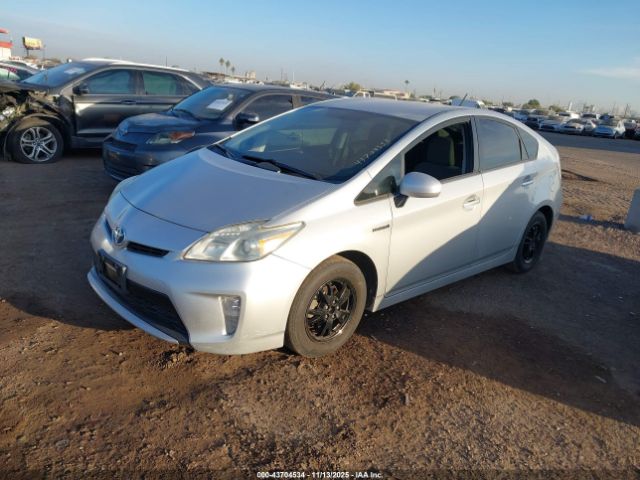 Toyota Prius Two Image 10