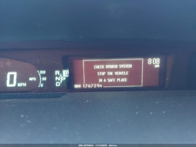 Toyota Prius Two Image 12