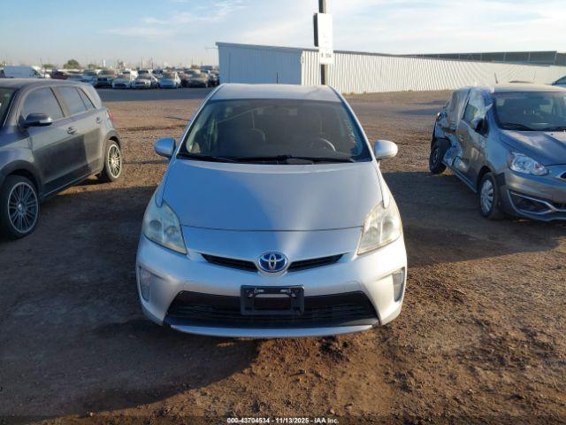 Toyota Prius Two Image 3