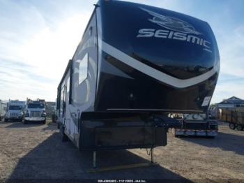  Salvage Jayco Seismic 4112