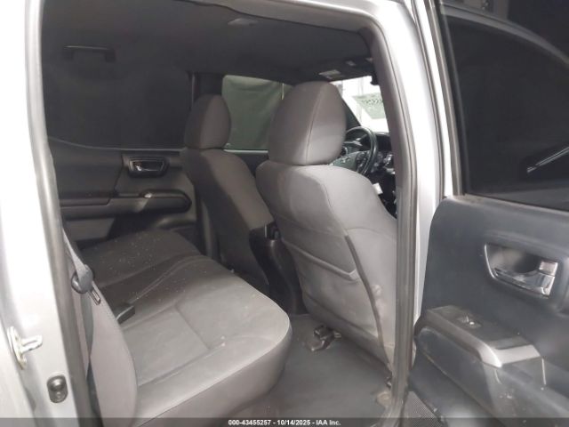 Toyota Tacoma Trd Sport Image 4