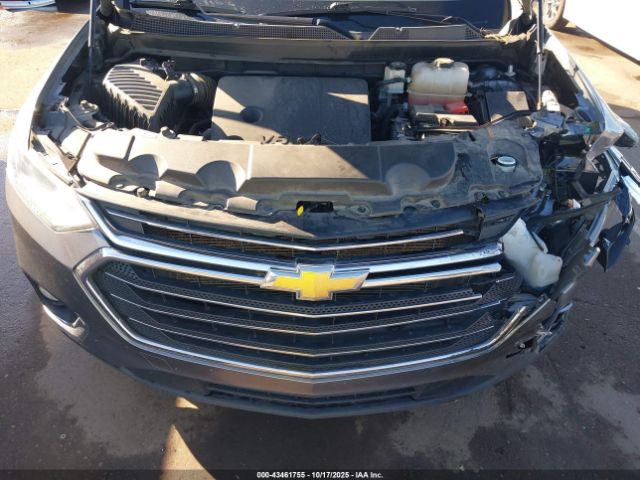 Chevrolet Traverse Fwd Lt Cloth Image 9