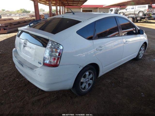 Toyota Prius Image 6