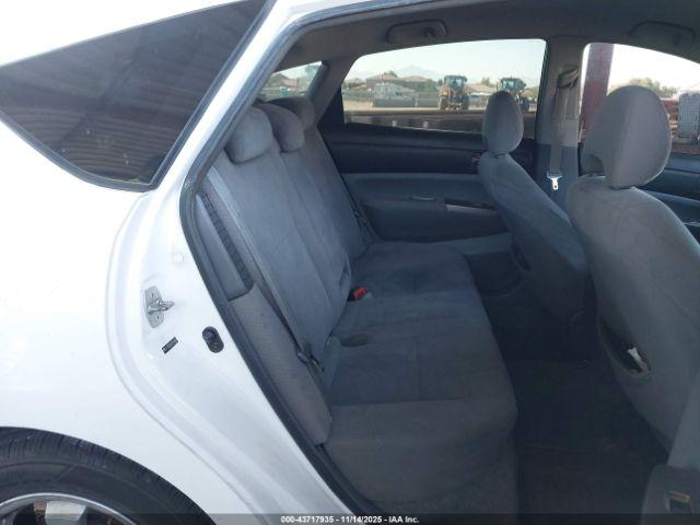 Toyota Prius Image 10